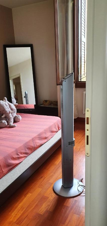 Casa Cristina Apartment ปาร์มา ภายนอก รูปภาพ