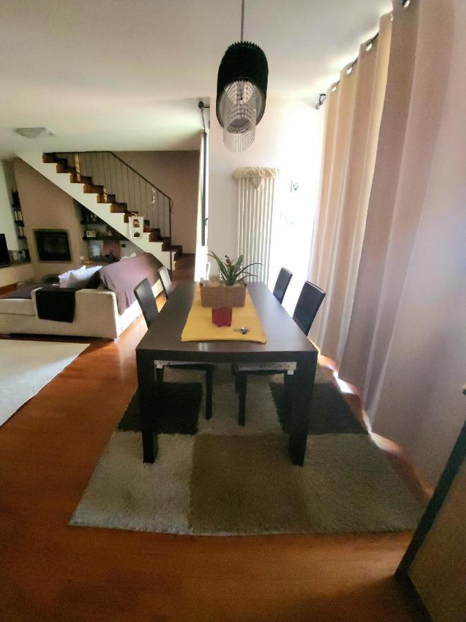 Casa Cristina Apartment ปาร์มา ภายนอก รูปภาพ