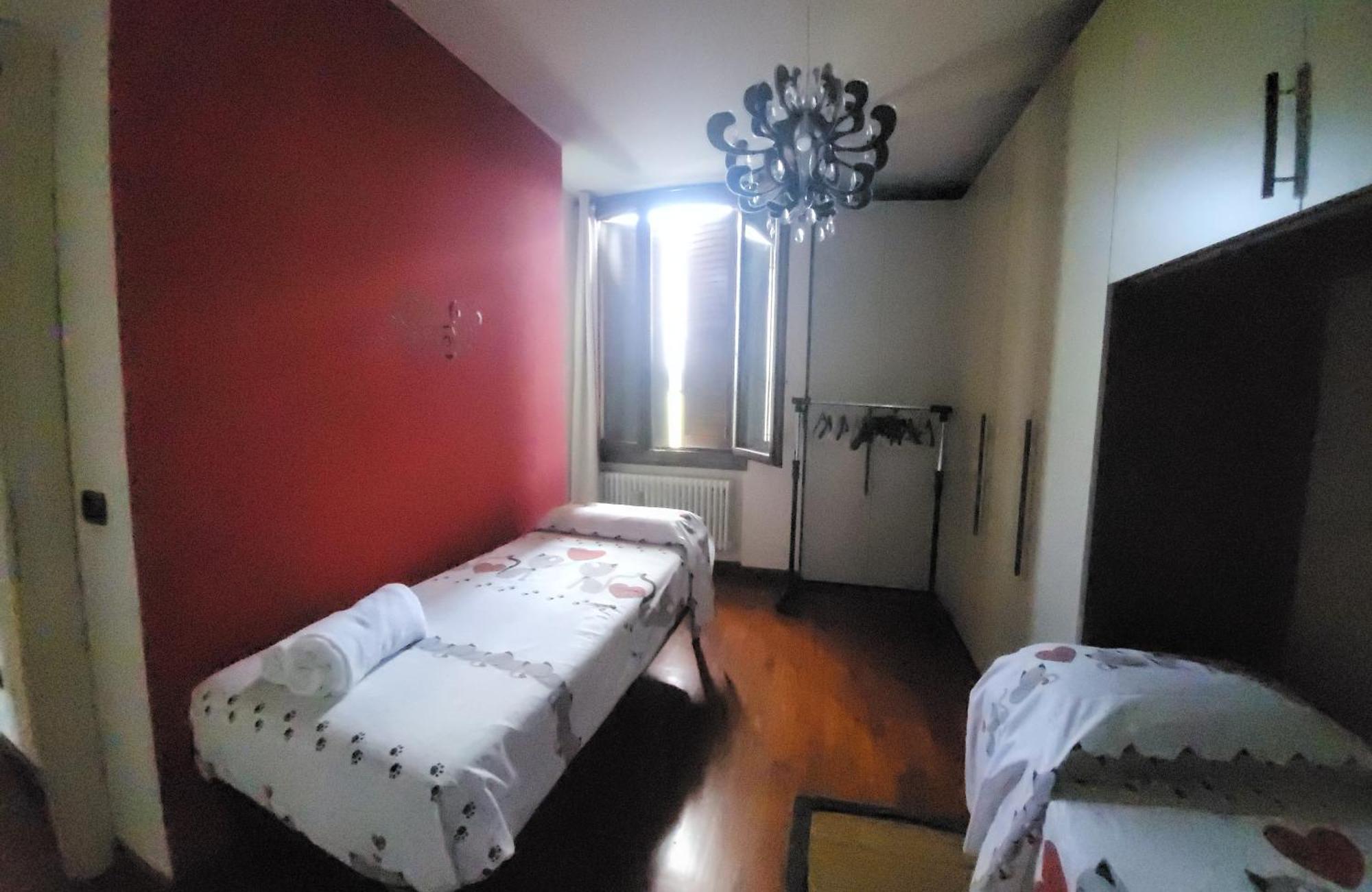 Casa Cristina Apartment ปาร์มา ภายนอก รูปภาพ